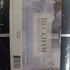Beckham hotel collection full/queen size down alternative comforter